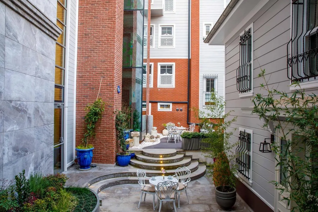 Amiral Palace Hotel Boutique Class Istanbul 4*,